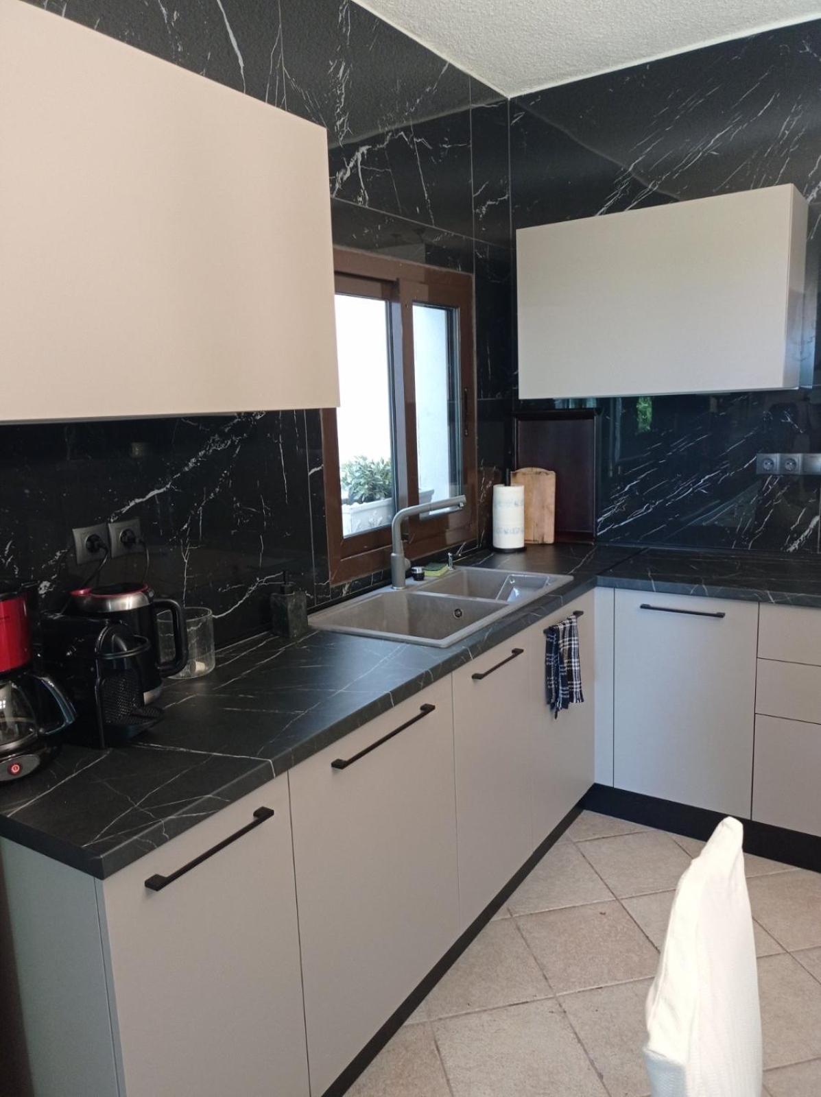 Elani Beautiful Villa 希维利 外观 照片