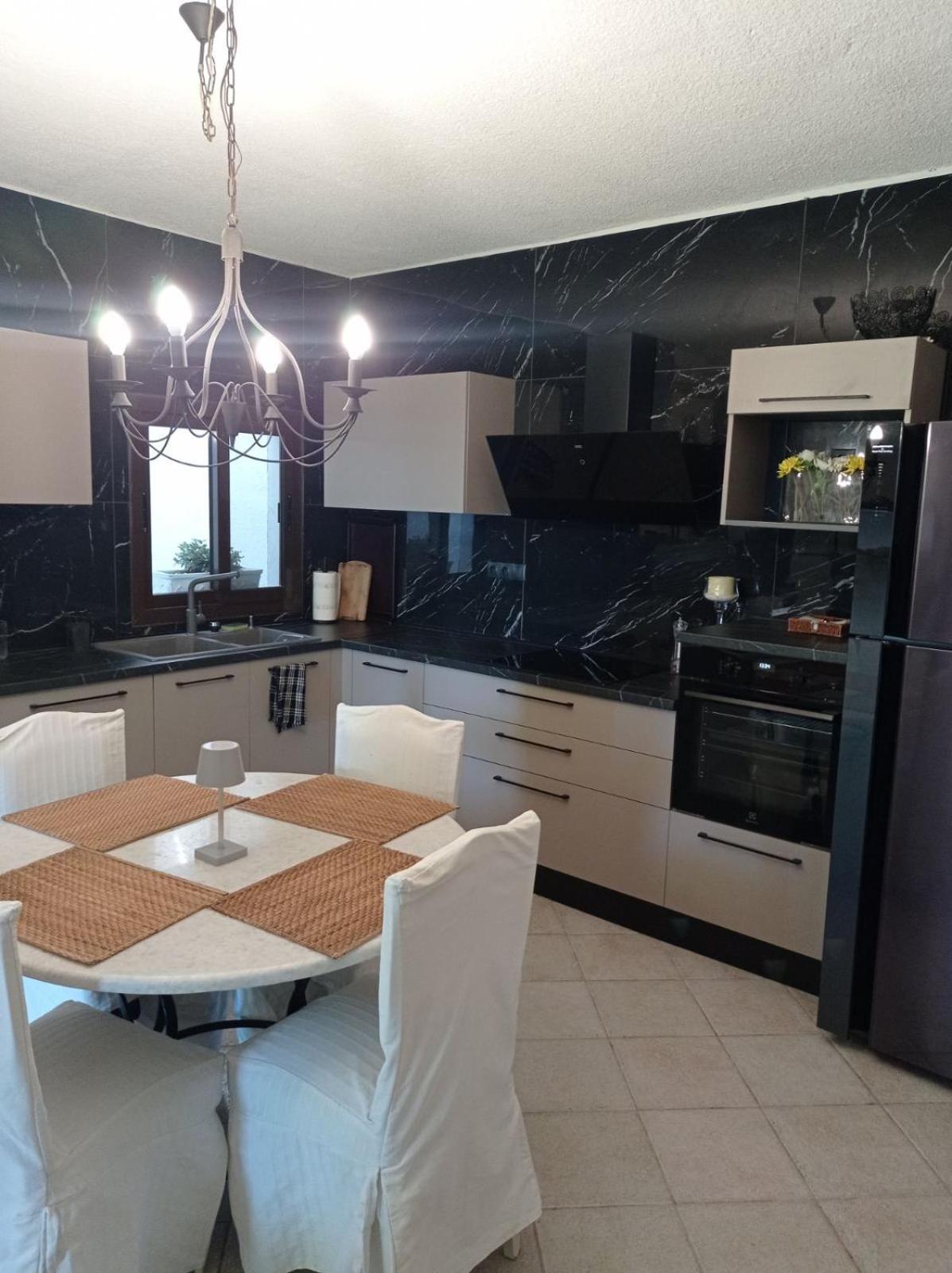 Elani Beautiful Villa 希维利 外观 照片